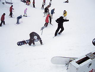 奥伊吹スキー場：リフトのつなぎは悪い
